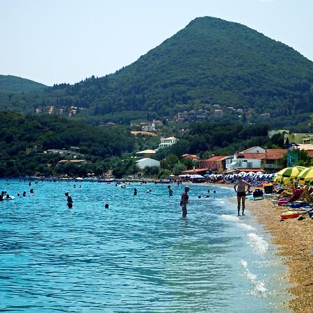 Готель Pansion Roulis Мораїтика Екстер'єр фото